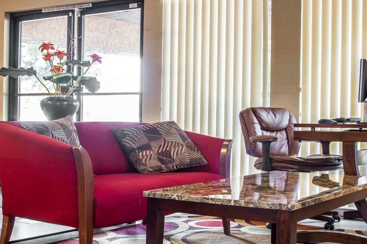 Days Inn By Wyndham Buena Park Extérieur photo