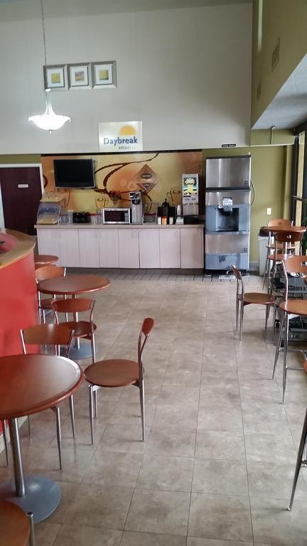 Days Inn By Wyndham Buena Park Extérieur photo