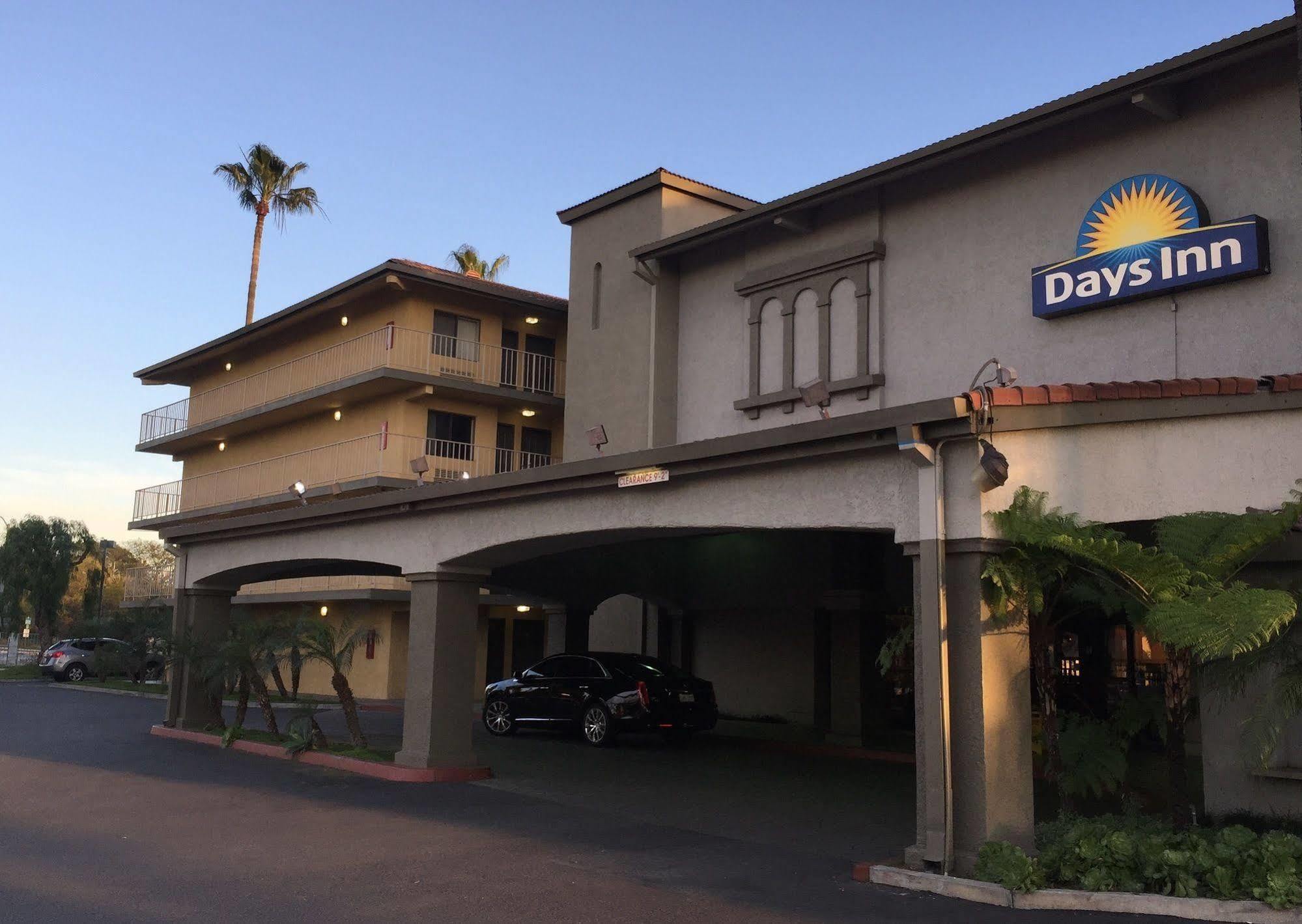 Days Inn By Wyndham Buena Park Extérieur photo